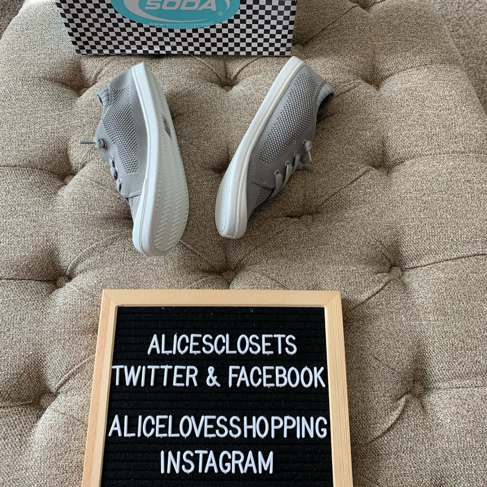 Lace Up Sneakers - Picture 4 of 9